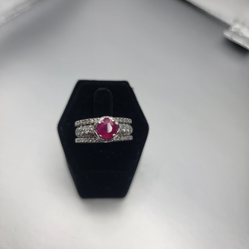 18K white gold Ruby and Diamond Ring - Picture 4 of 11